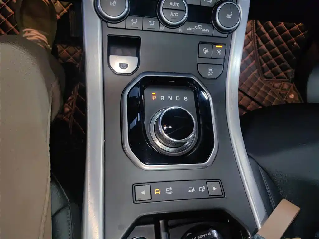 Land Rover Evoque 2017 — фото 10