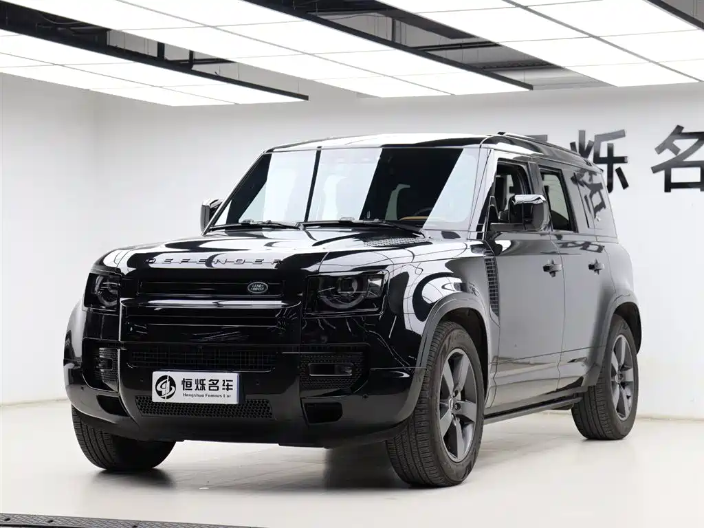 Land Rover Defender 2024 — фото 33