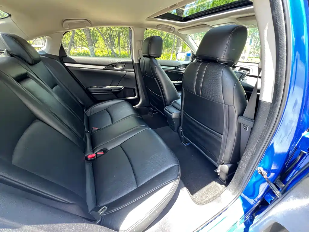 Honda Civic 2020 — фото 10
