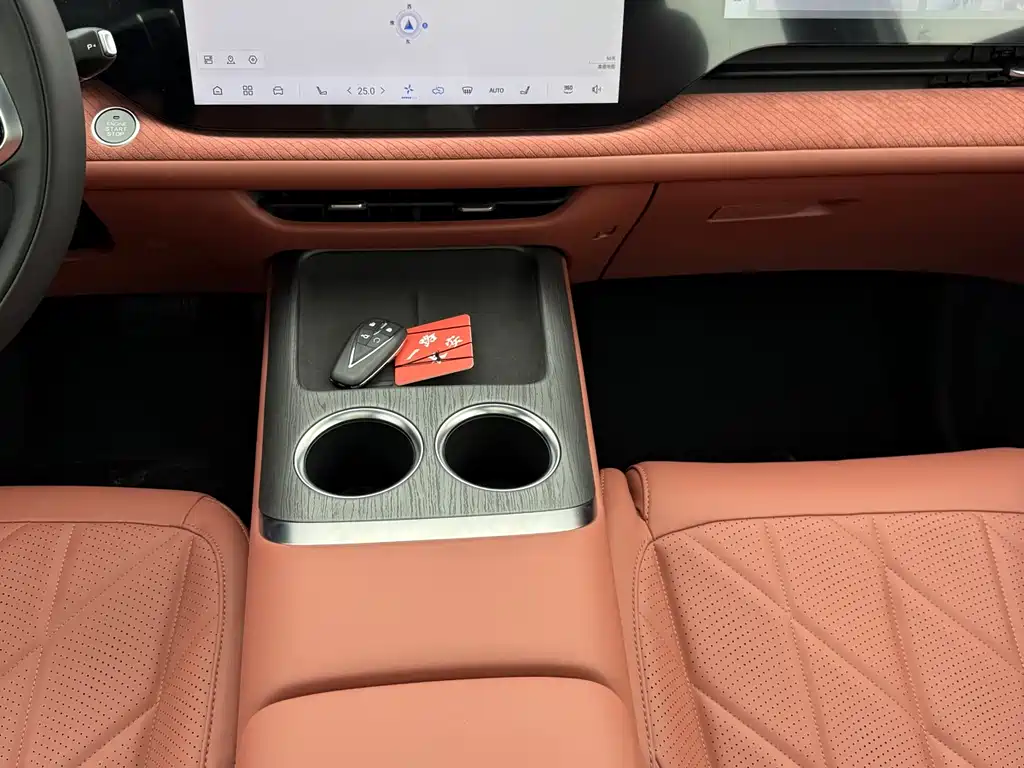 Changan CS75 PLUS 2026 — фото 13