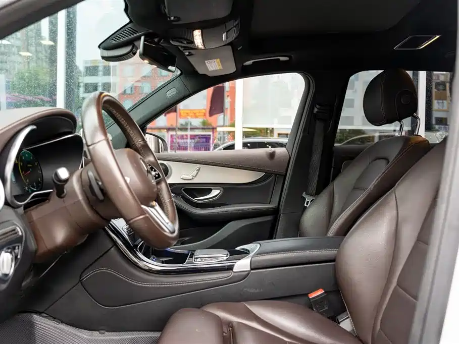 Mercedes-Benz GLC 2020 — фото 15