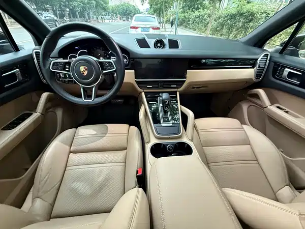 Porsche Cayenne 2020