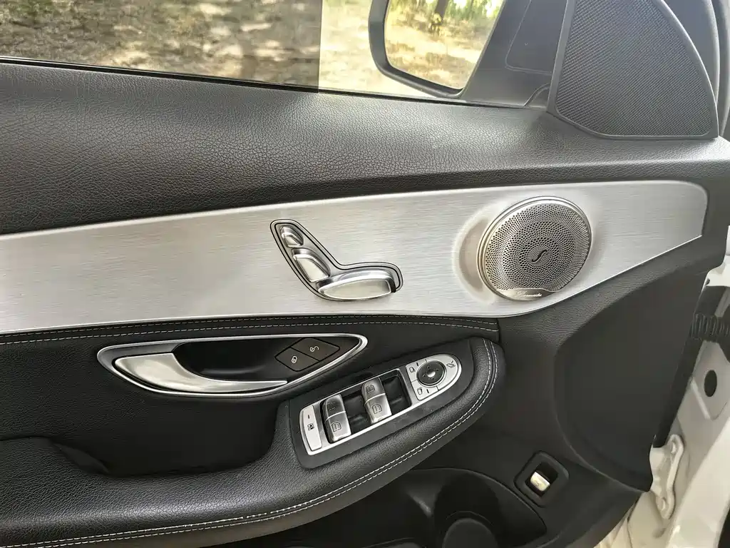 Mercedes-Benz C-Class 2017 — фото 13