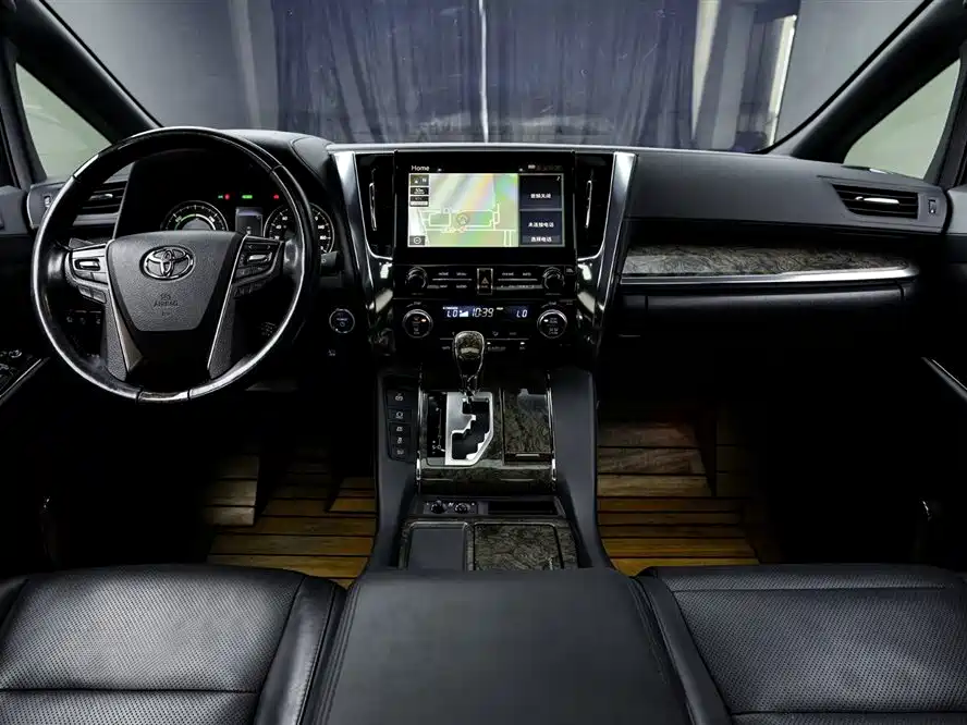 Toyota Vellfire 2021 — фото 8