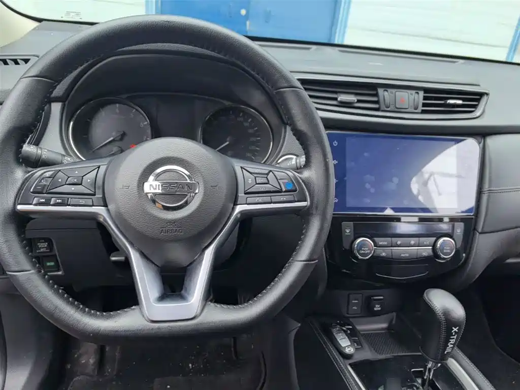 Nissan X-Trail 2020 — фото 10