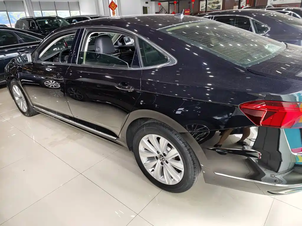 Volkswagen Passat 2021