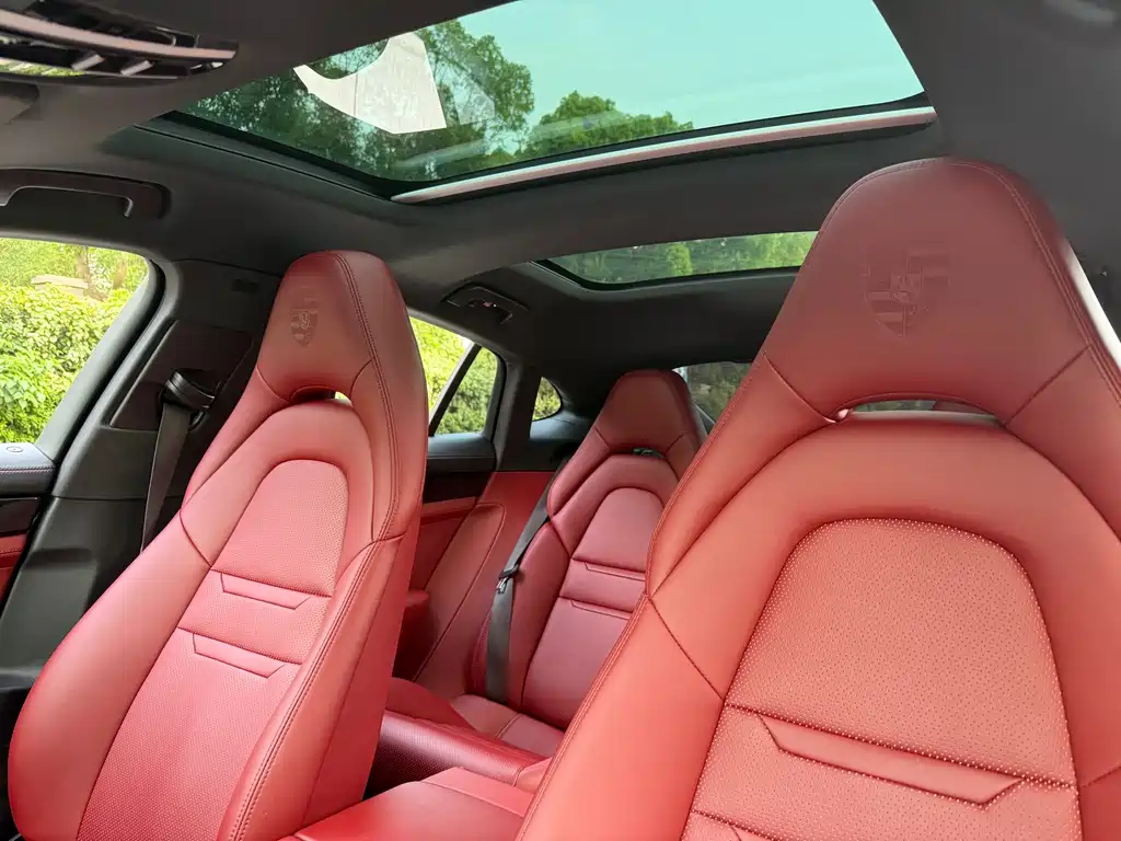 Porsche Panamera 2019