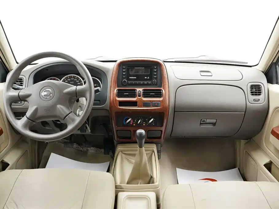 Nissan ZN Van 2014 — фото 16