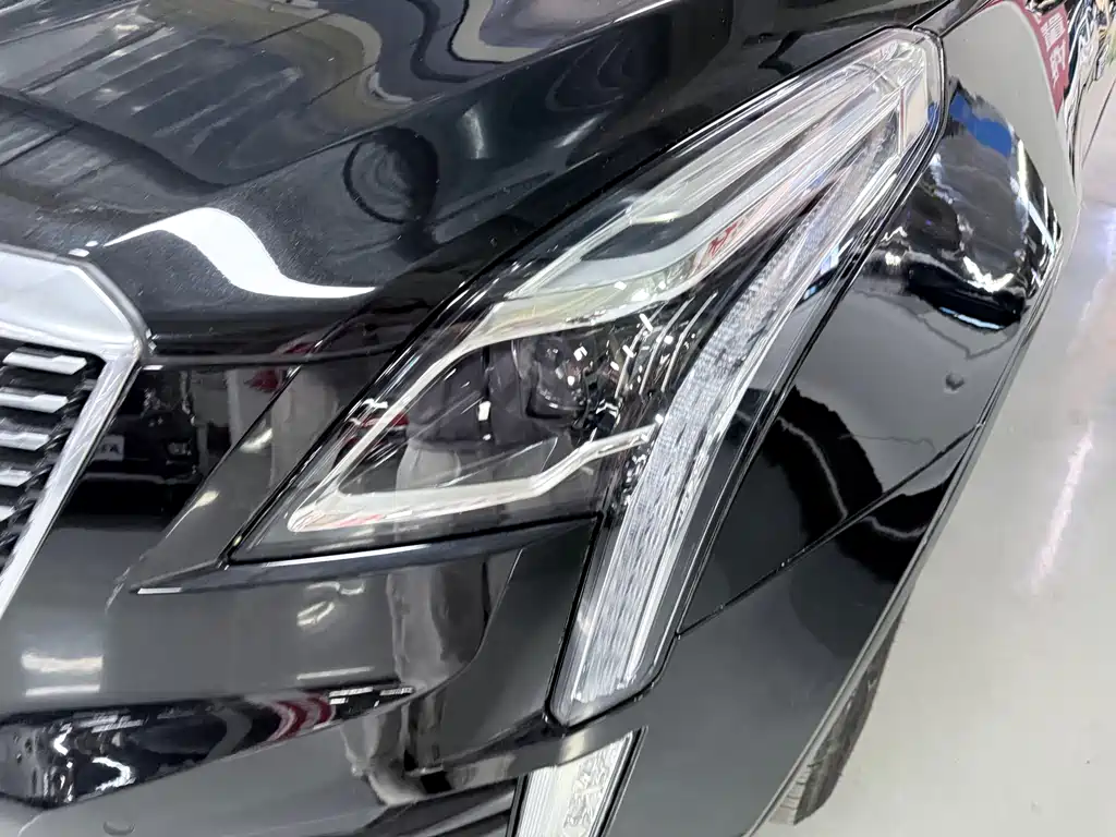 Cadillac XT5 2020 — фото 4