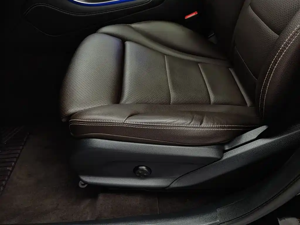 Mercedes-Benz GLC 2020 — фото 20