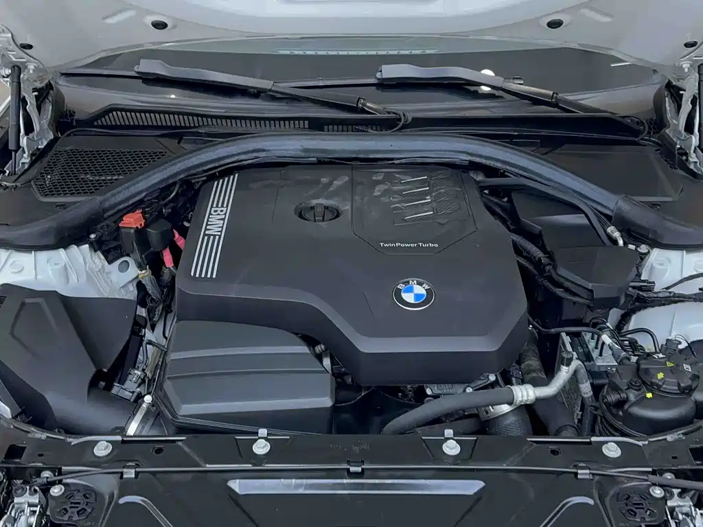 BMW 3 Series 2023 — фото 19