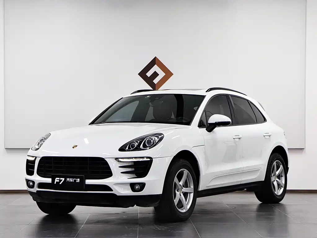 Porsche Macan 2018 — фото 1