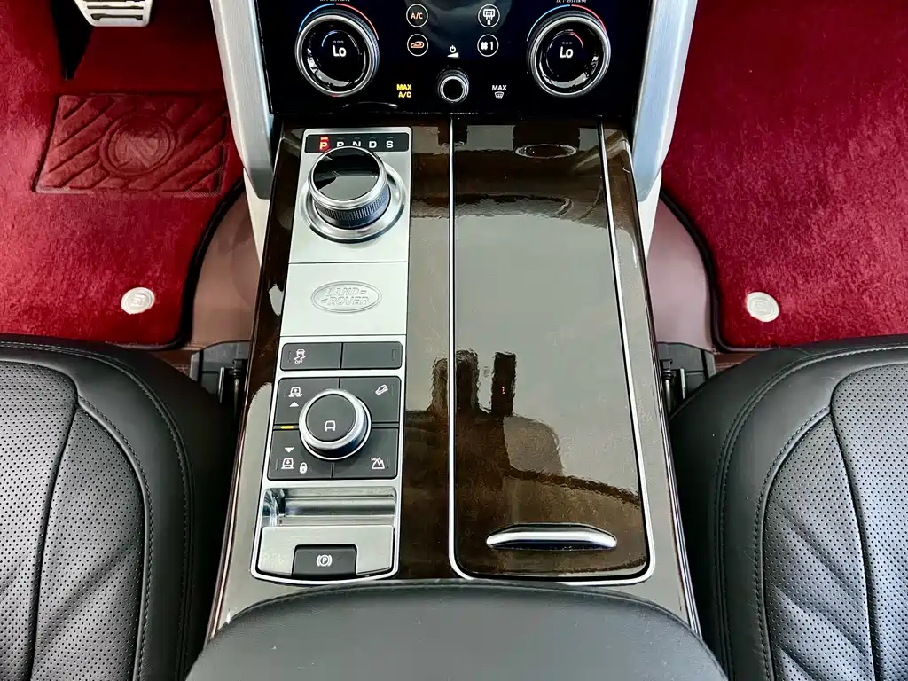 Land Rover Range Rover 2020 — фото 18