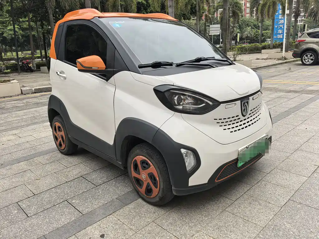 Baojun E100 2019 — фото 3