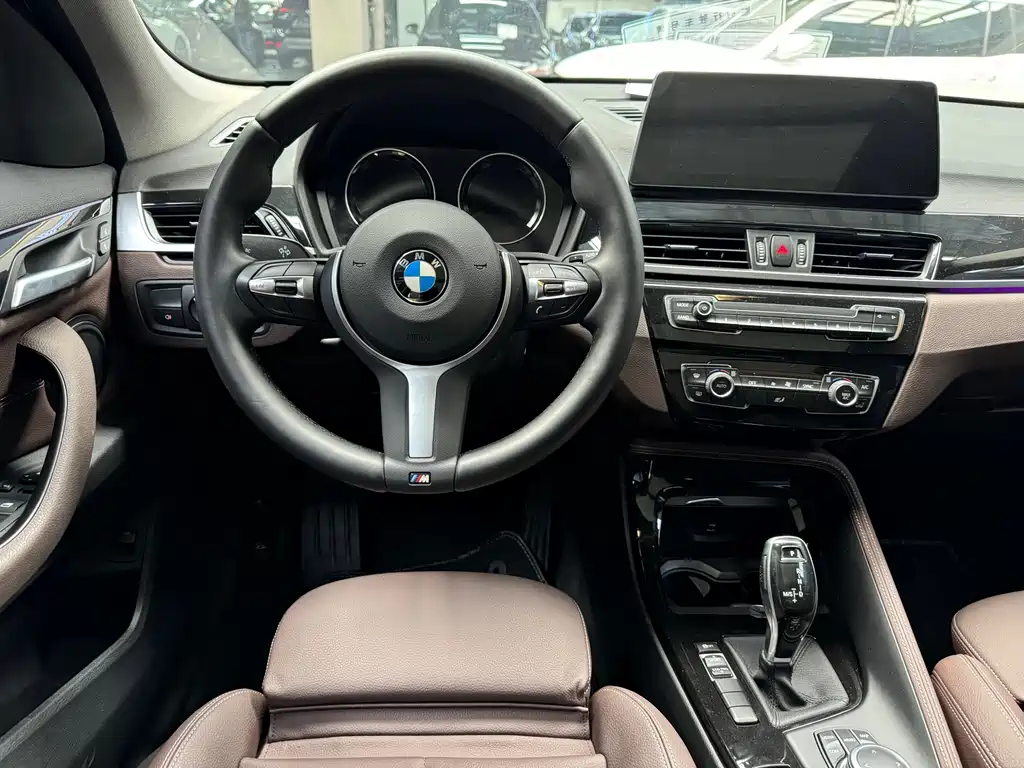 BMW X1 2020 — фото 10