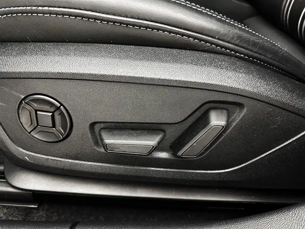 Audi A3 2023 — фото 12