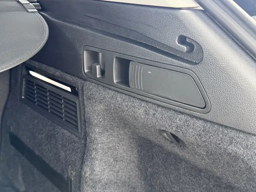 Audi Q5L 2023 — фото 29