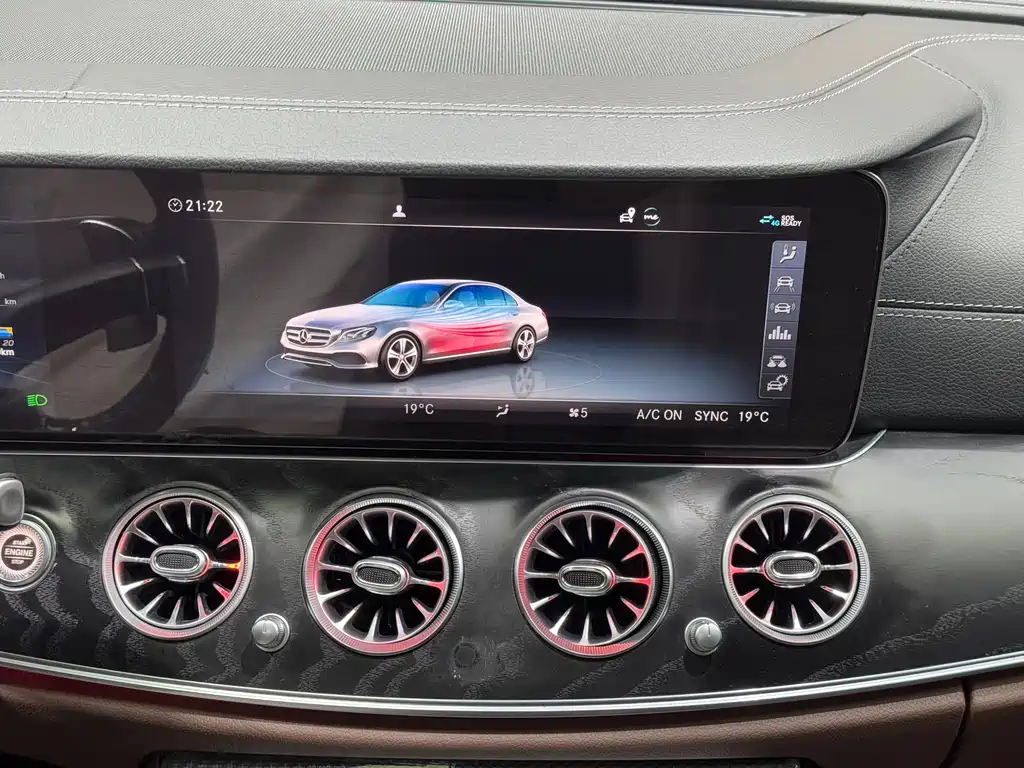 Mercedes-Benz E-Class 2019 — фото 14