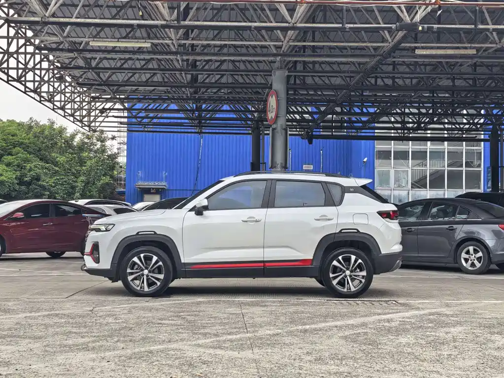 Changan CS35PLUS 2023 — фото 2