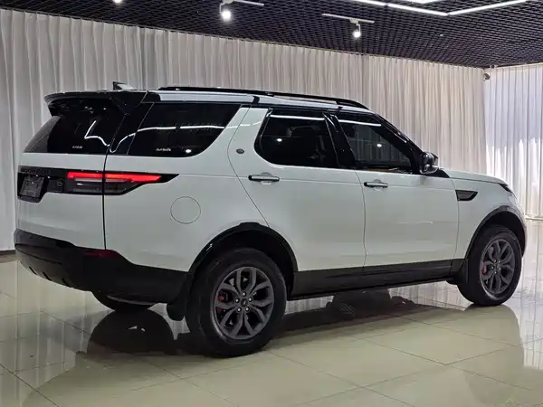 Land Rover Discovery 2018