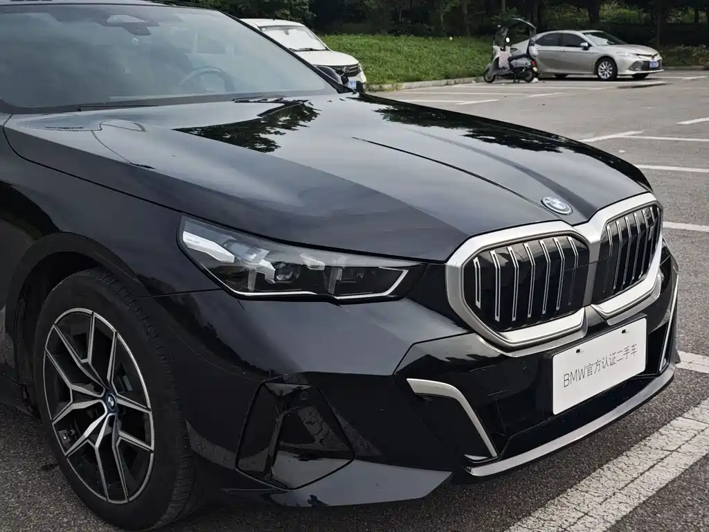 BMW i5 2024 — фото 9