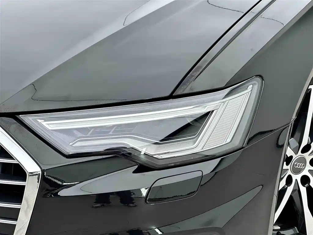 Audi A6L 2022 — фото 15