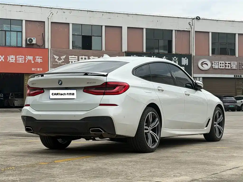 BMW 6 Series GT 2022 — фото 10