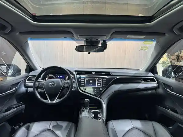 Toyota Camry 2018