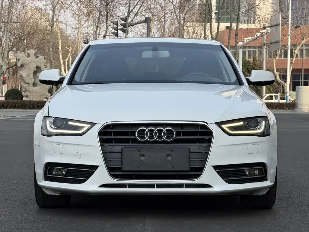 Audi A4L 2014 — фото 2