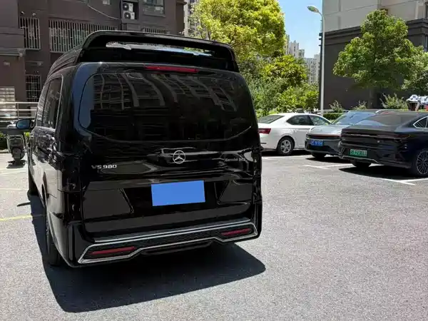 Mercedes-Benz Vito 2024