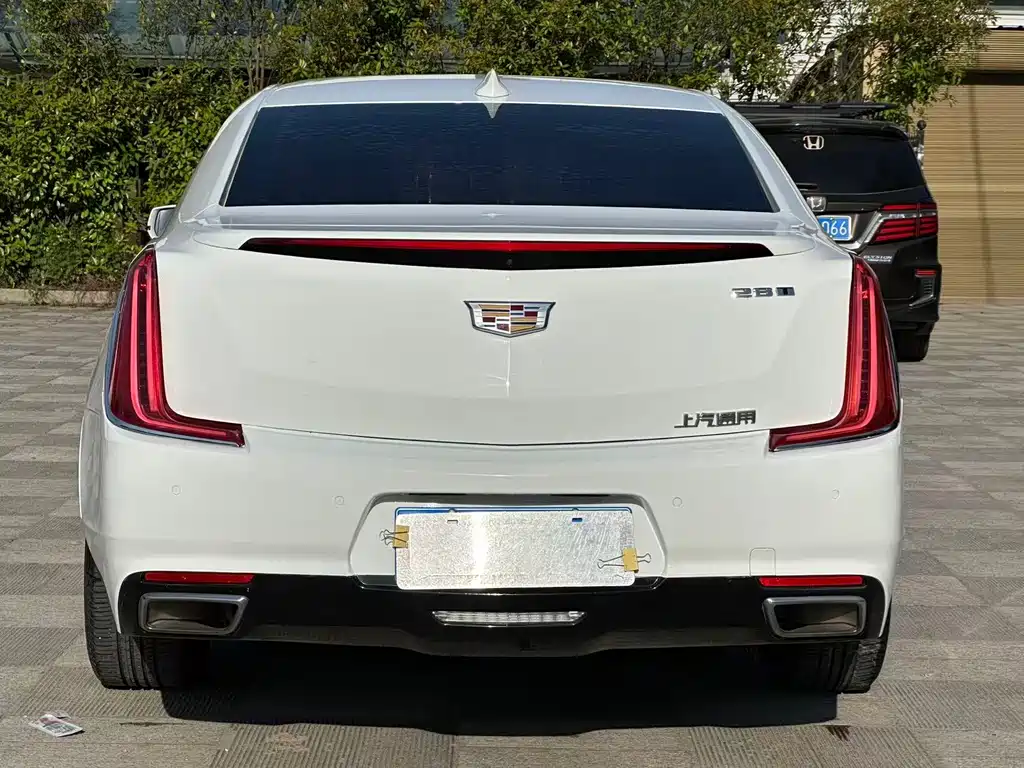 Cadillac XTS 2018 — фото 6