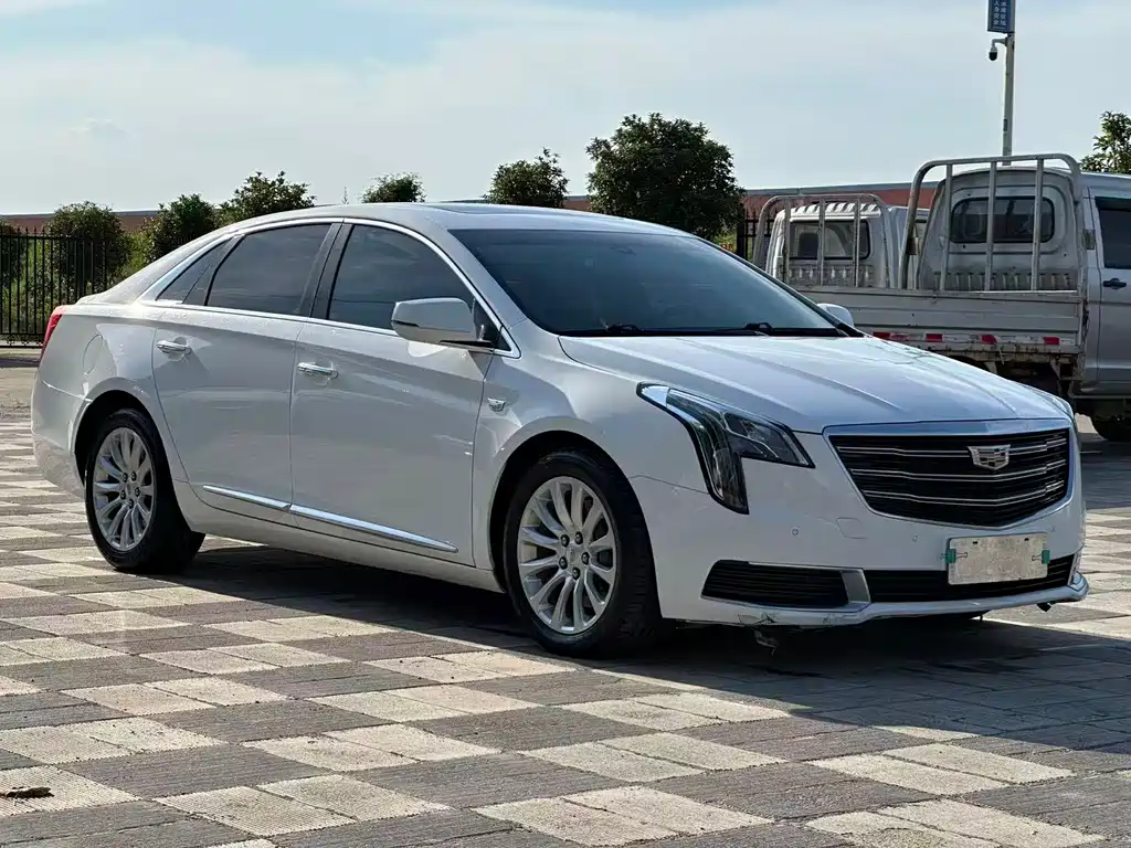 Cadillac XTS 2018 — фото 3