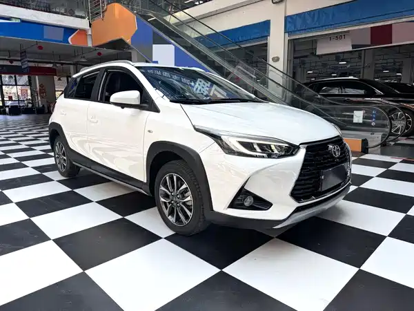 Toyota Yaris L 2022