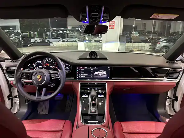 Porsche Panamera 2022