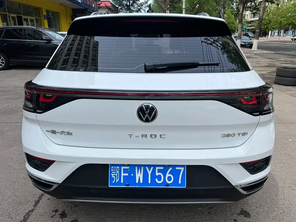 Volkswagen T-Roc 2023 — фото 5