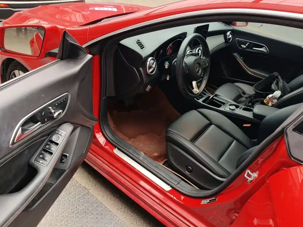 Mercedes-Benz CLA 2018 — фото 16
