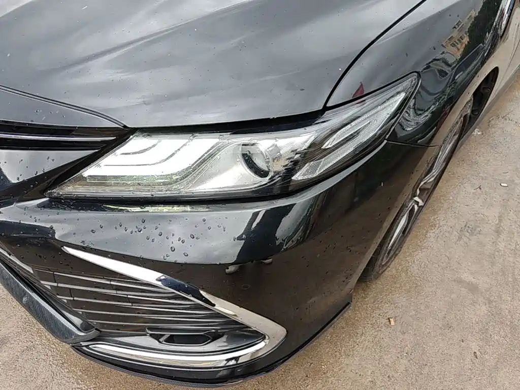 Toyota Camry 2023 — фото 24