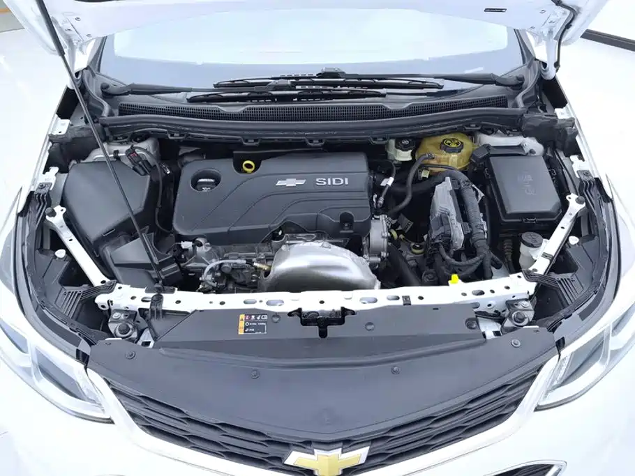 Chevrolet Cruze 2018 — фото 10