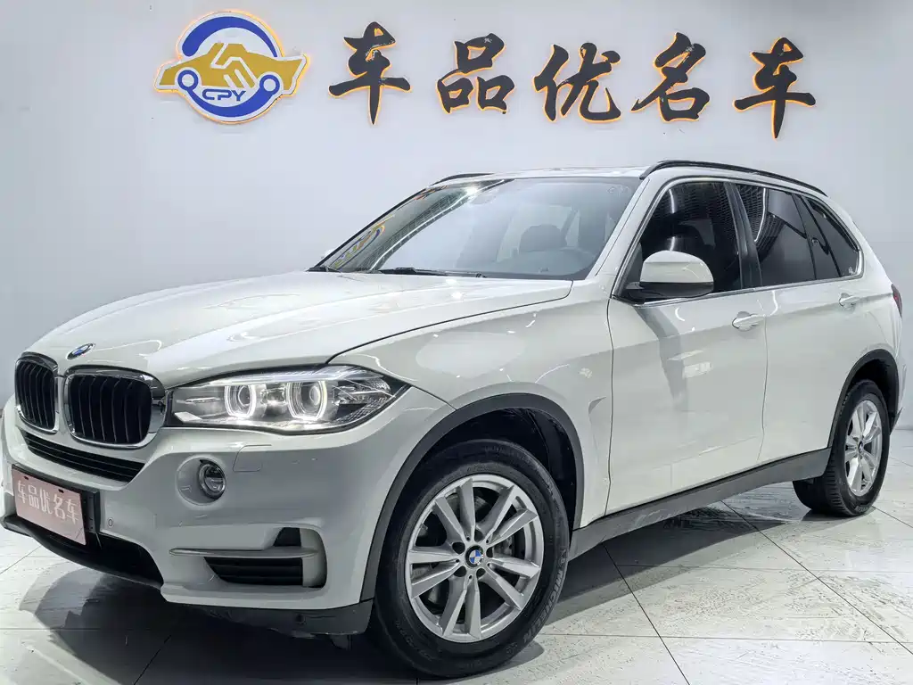 BMW X5 2018 — фото 1