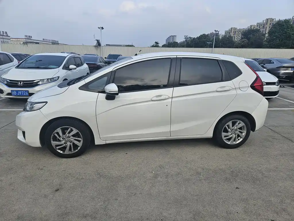 Honda Fit 2016 — фото 4