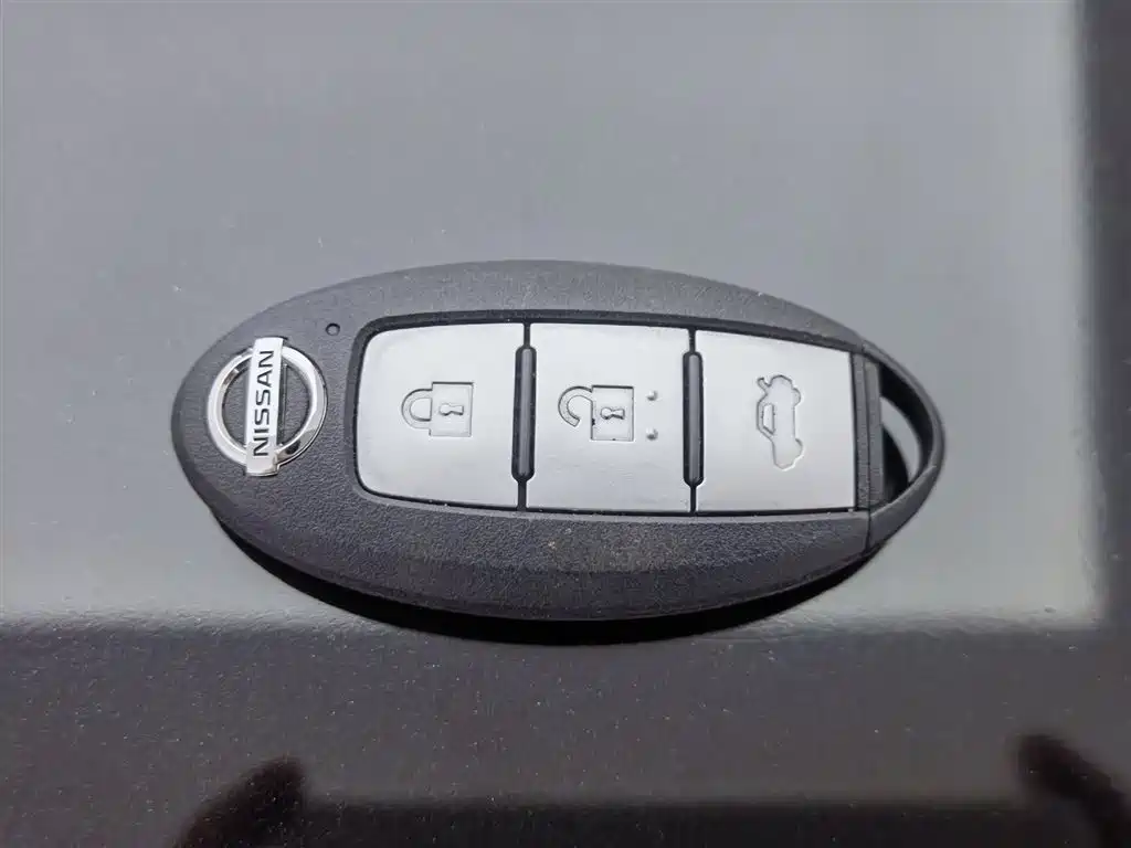 Nissan Teana 2022 — фото 19