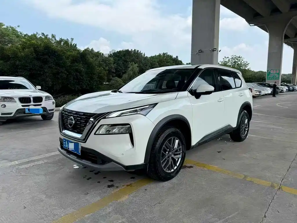 Nissan X-Trail 2021 — фото 1
