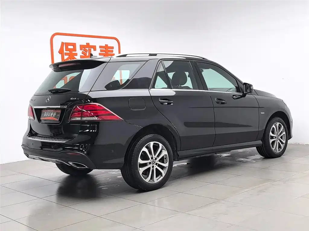 Mercedes-Benz GLE 2019 — фото 2