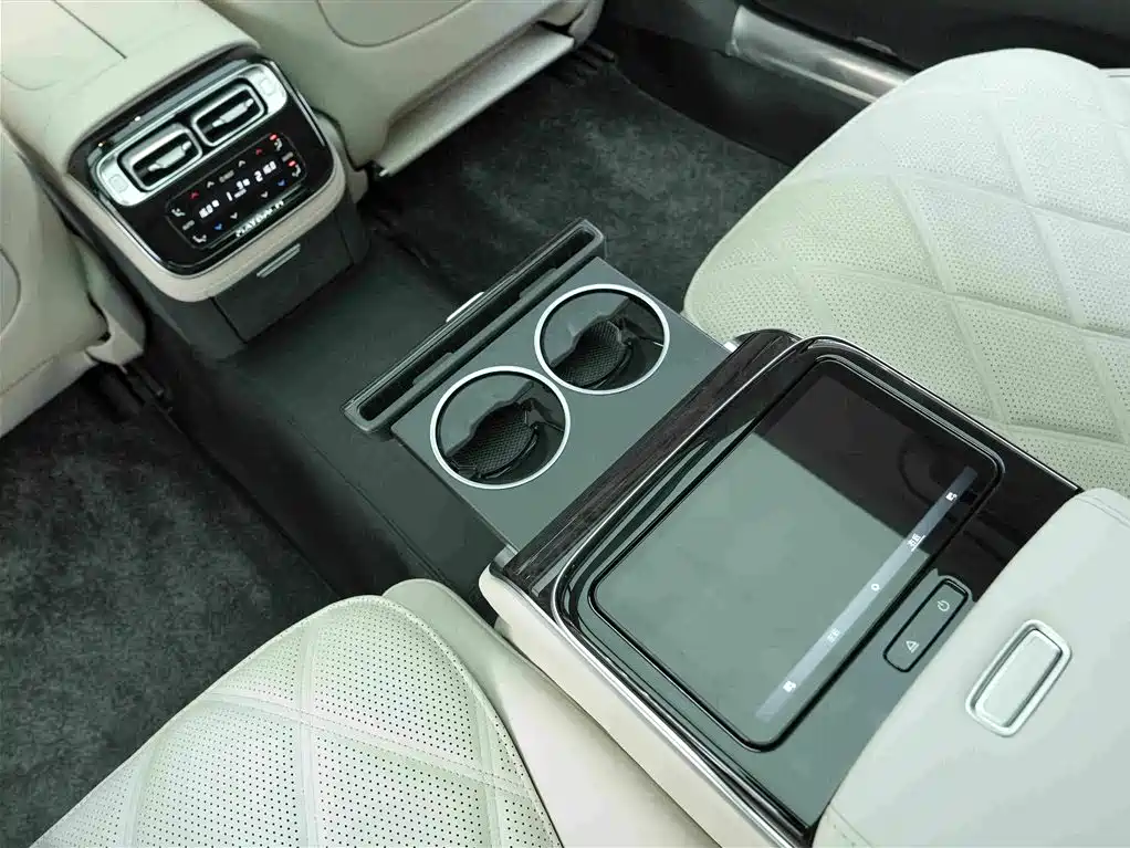 Mercedes-Benz Maybach S-Class 2026 — фото 19