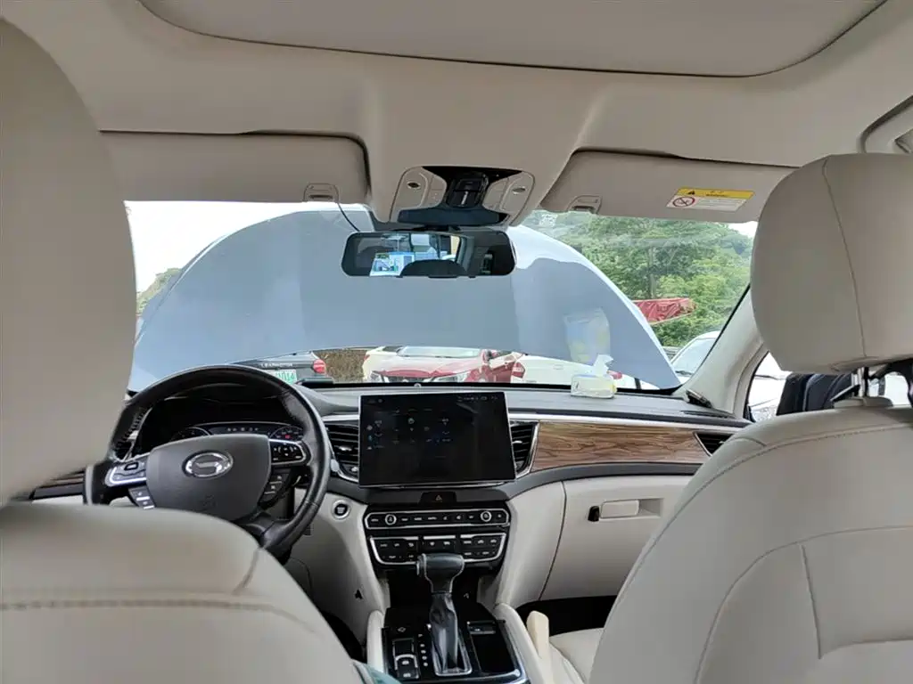 GAC Motor Trumpchi GS8 2016 — фото 18