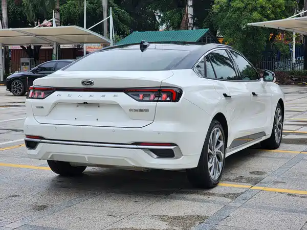 Ford Mondeo 2023