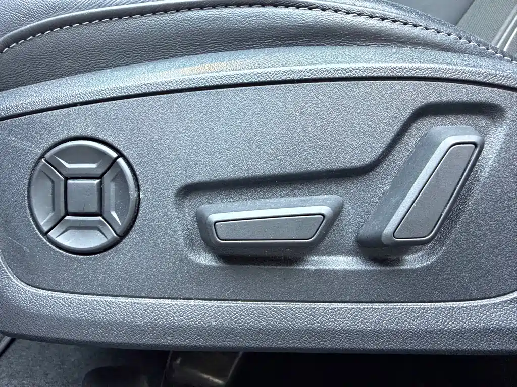 Audi A3 2023 — фото 15