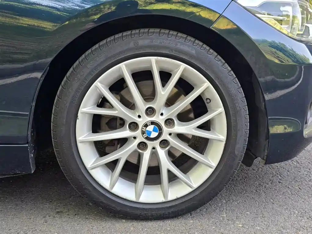 BMW 1 Series 2016 — фото 16