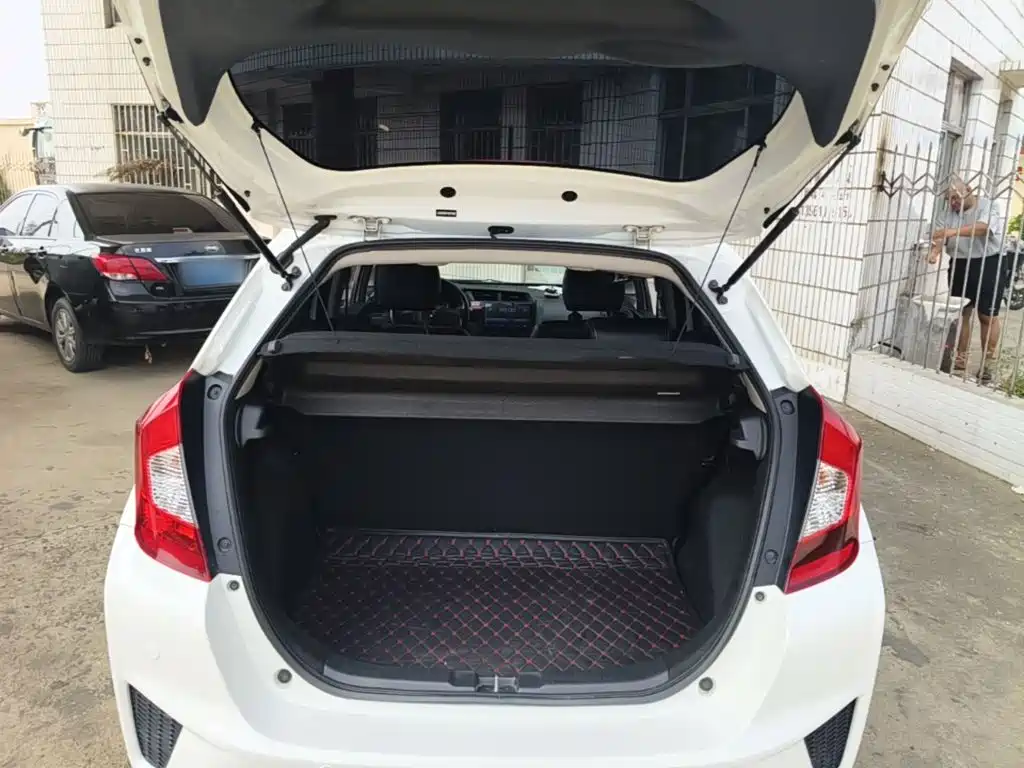 Honda Fit 2017 — фото 19