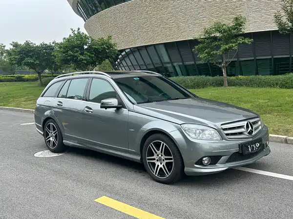 Mercedes-Benz C-Class 2010